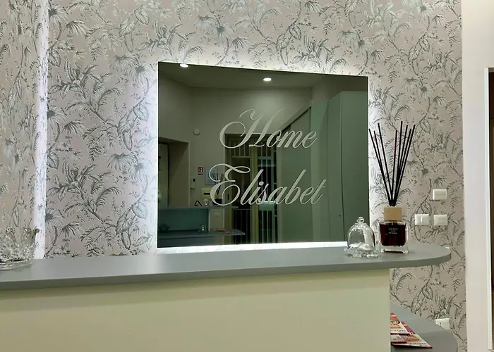 Home Elisabet